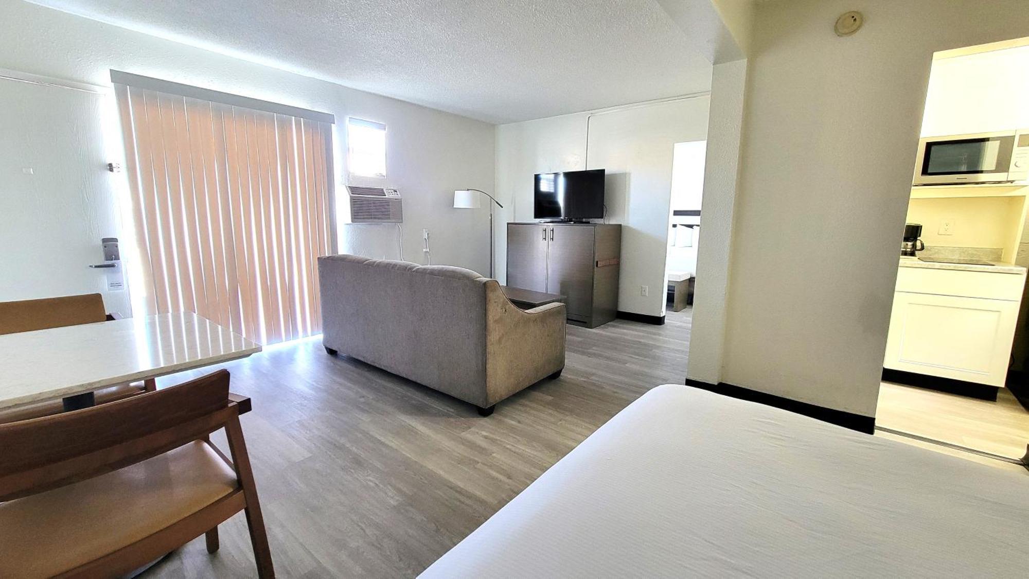 Mc Pacific Inn & Suites Torrance Exteriör bild